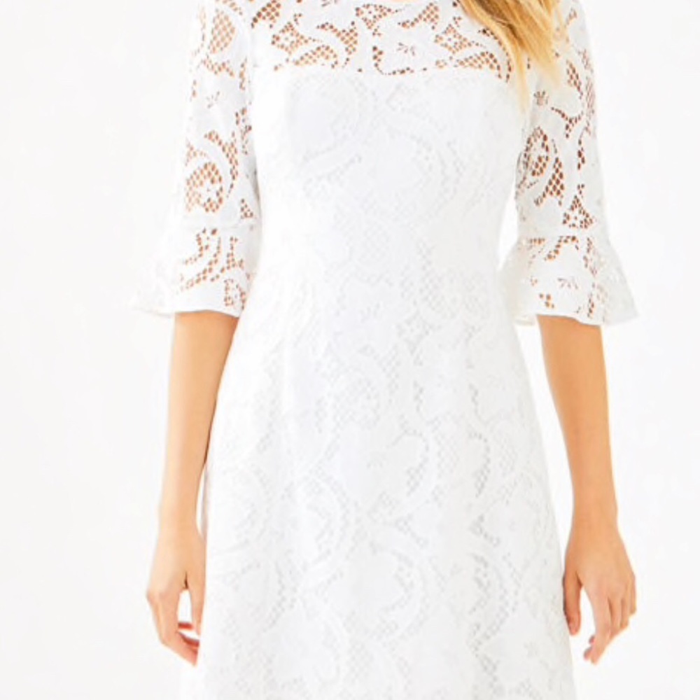 •NWT• Allyson Dress White Vines Lace